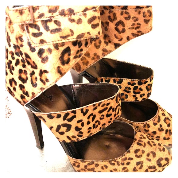 N.Y.L.A LANVIN Leopard Pumps - Picture 1 of 8